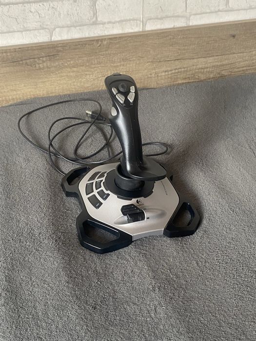 Joystick Logitech extreme 3d pro