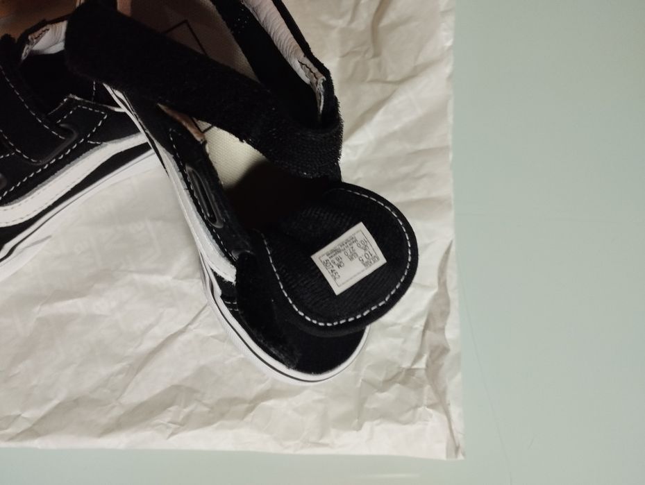 Tênis Vans N.27 NOVOS