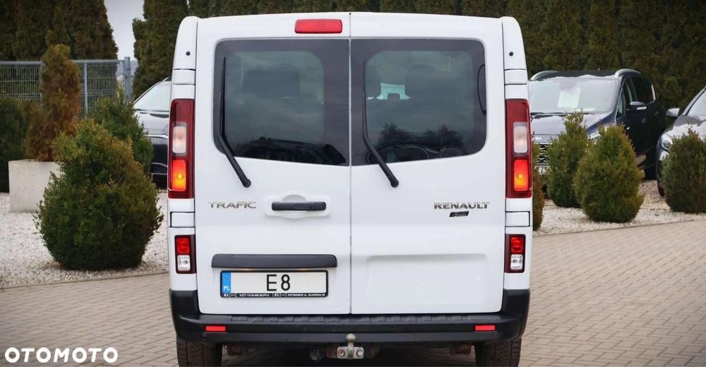 Renault Trafic 2016R osobowy