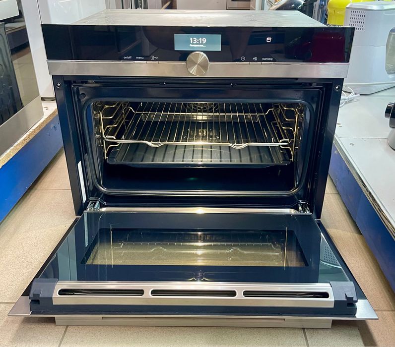 Духова шафа з функцією пароварки Siemens CS636GBS1