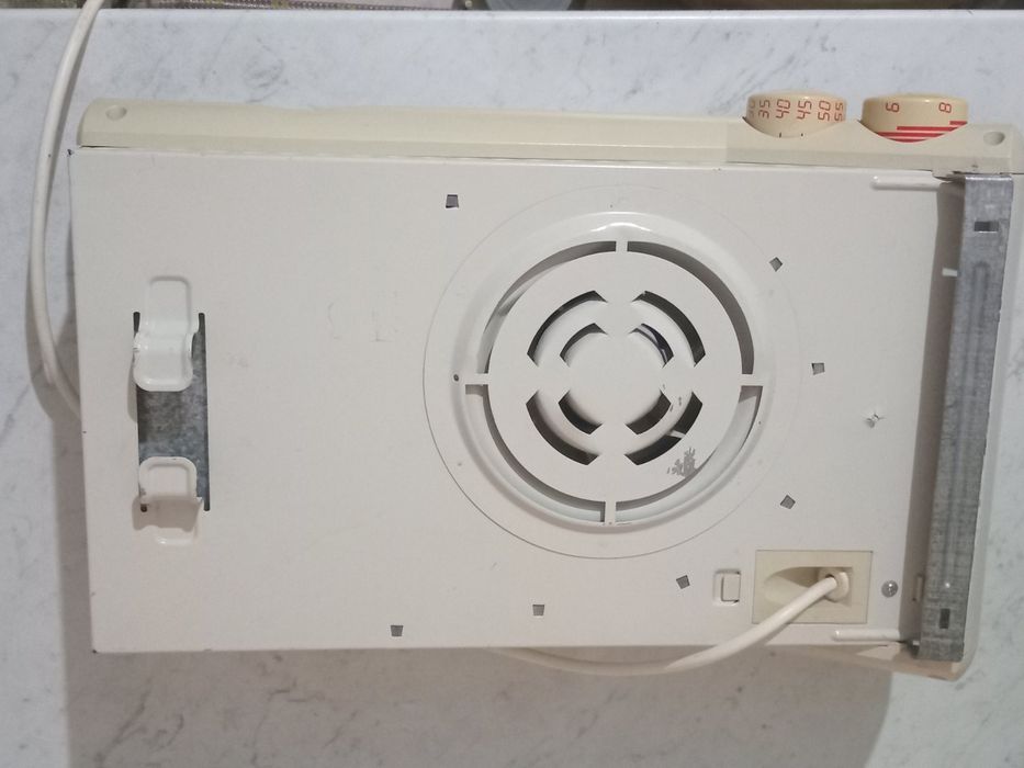 Тепло-вентилятор настінний обігрівач