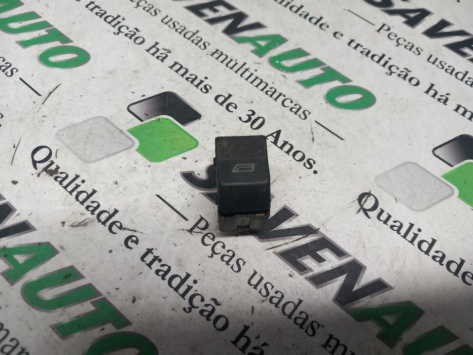 Comando / botão / interruptor vidros frente direito SEAT Ibiza II (6K1