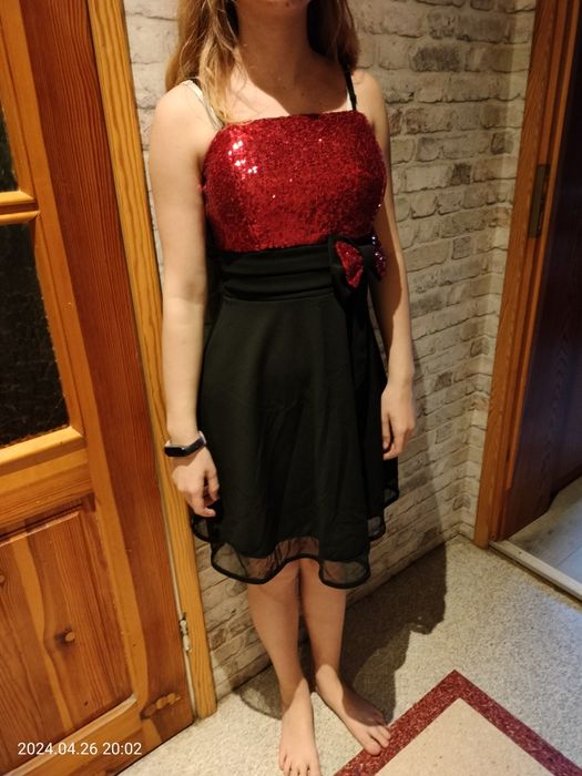 Sukienka elegancka zwiewna  S