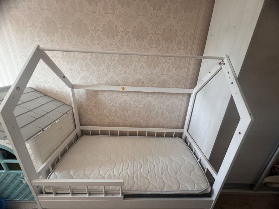 Ліжко     дитяче