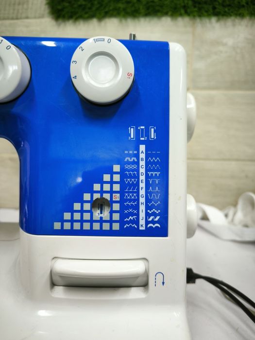 Швейна машинка мінерва м 230