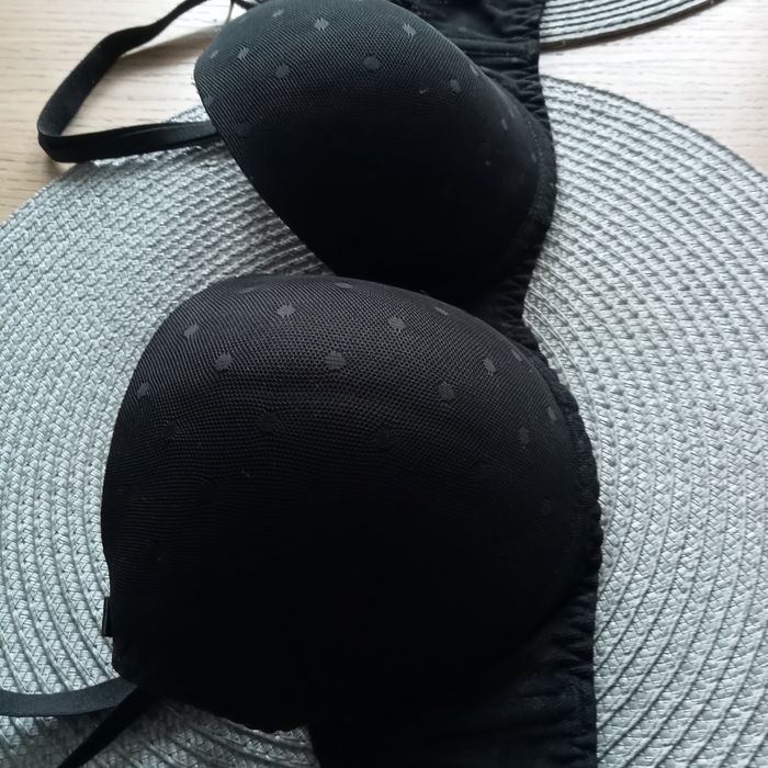 Biustonosz push up, czarny Corin 65E
