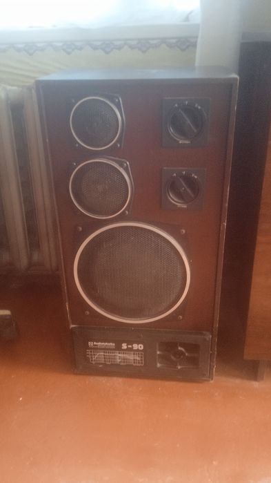 Продам колонки S 90. 3500 грн