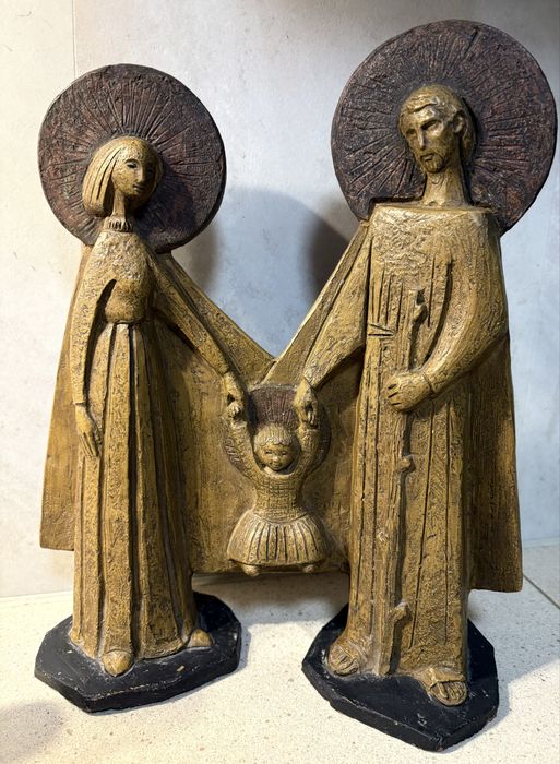 Grande linda escultura de Sagrada Família contemporanea em faiança