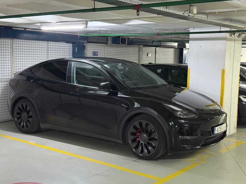 Tesla Model Y Performance Dual Motor AWD — 2022
