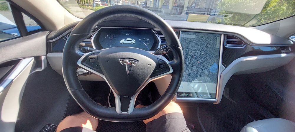 Tesla Model S 85 кв