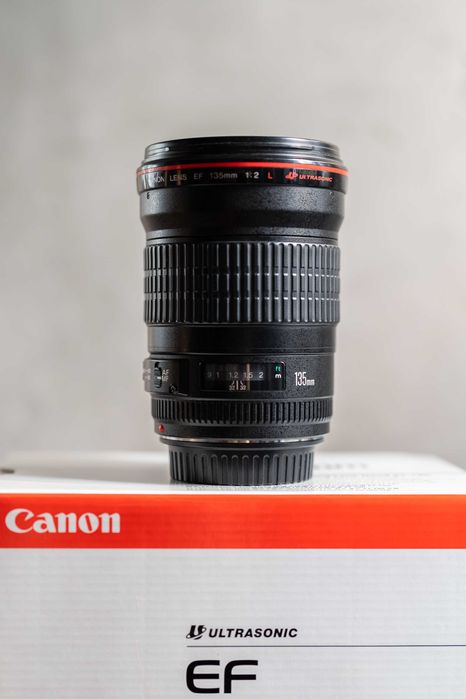 Об'єктив Canon 135/2
