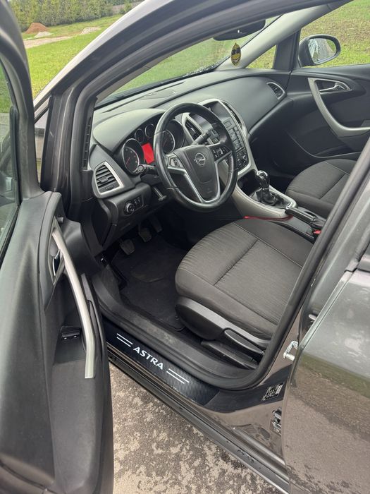 Opel Astra J  1.4 Turbo  Benzyna