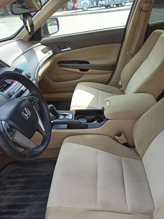 Продам Honda Accord 8 (USA version)