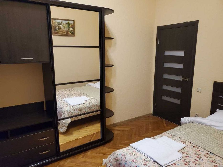 Оренда квартири Саксаганського 12Б