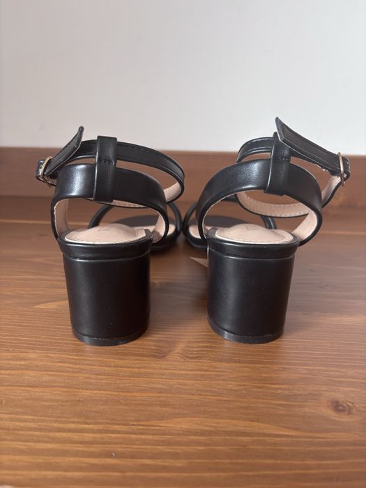 Sandaly skórzane Wittchen, nowe, r.36