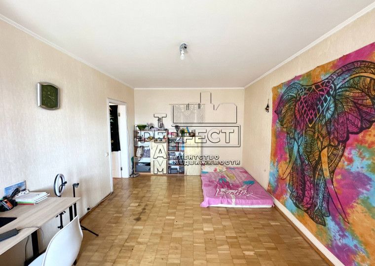 Продаж 3к квартири Княжий Затон 3