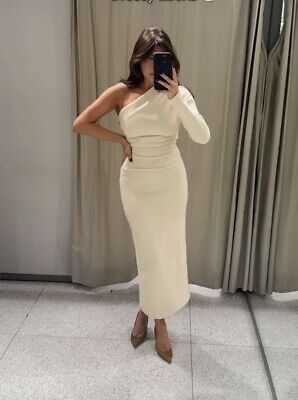 Beżowa sukienka na jedno ramię Zara S