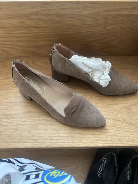Sapatos femininos , tamanho 37