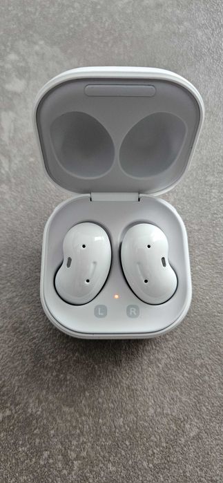 Samsung Безпроводні навушники Samsung Galaxy Buds Live SM-R180