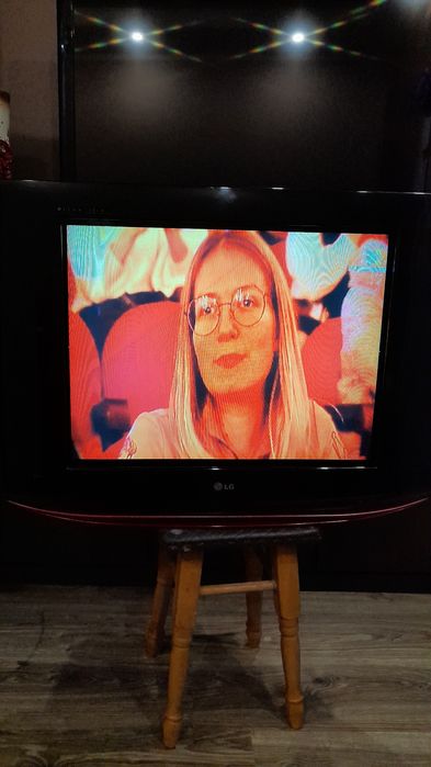 Продам LG телевізор Б/У
