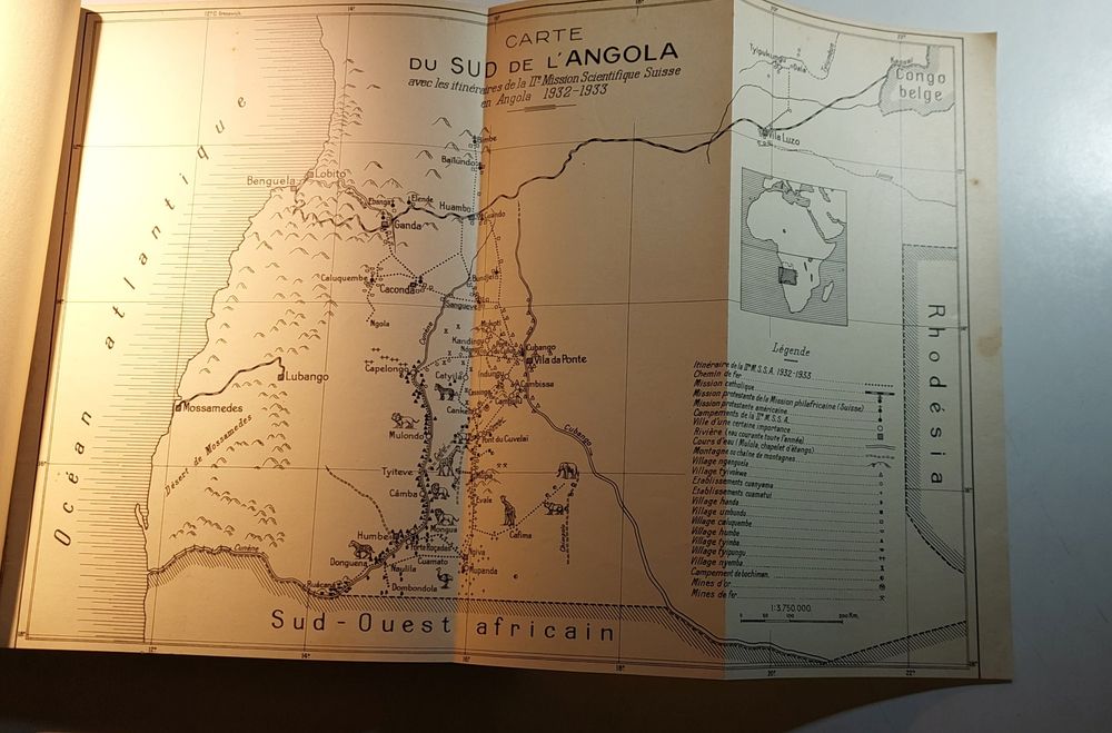 Pays et Peuples d'Angola (1934) | Registo Fotográfico, Mapa e Desenhos