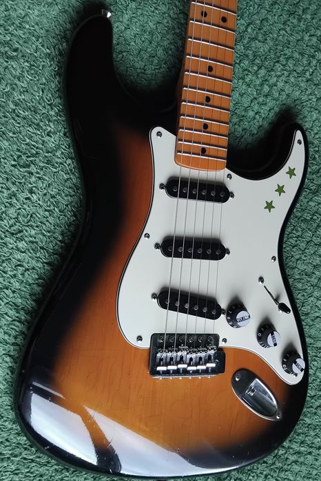 fender squier stratocaster - Купити електрогітари - Ціна на OLX.ua
