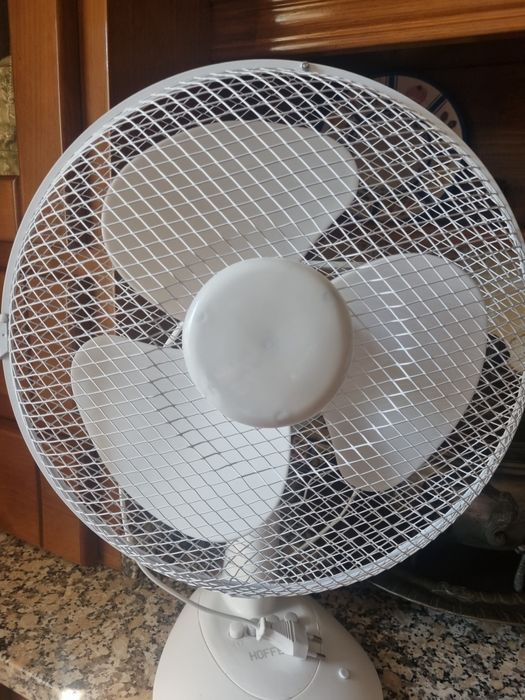 Ventoinha de Mesa Hoffen (Branca) – Como Nova / Pronta a Usar