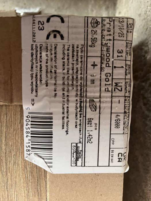 Plytki gresowe Paradyż Prettywood 4 paczki  po 1,42 m2