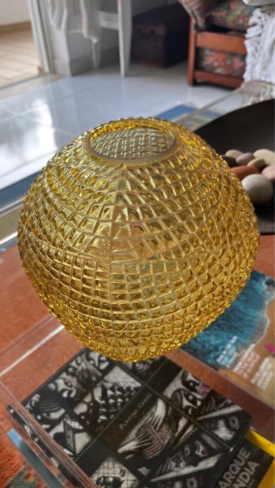 Jarra/ bola de vidro amarelo