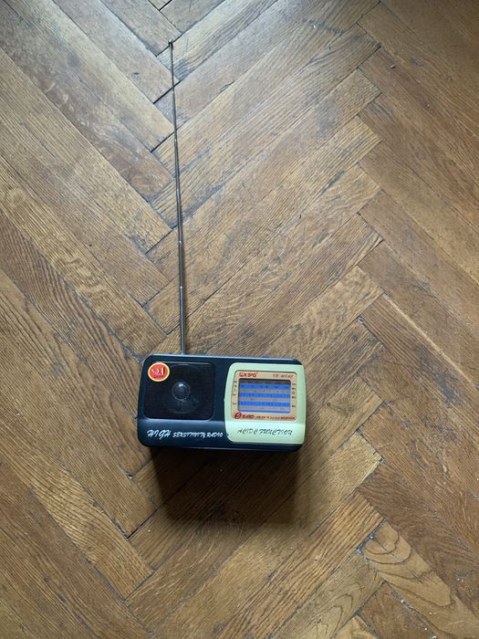 Радилприемник на запчасти