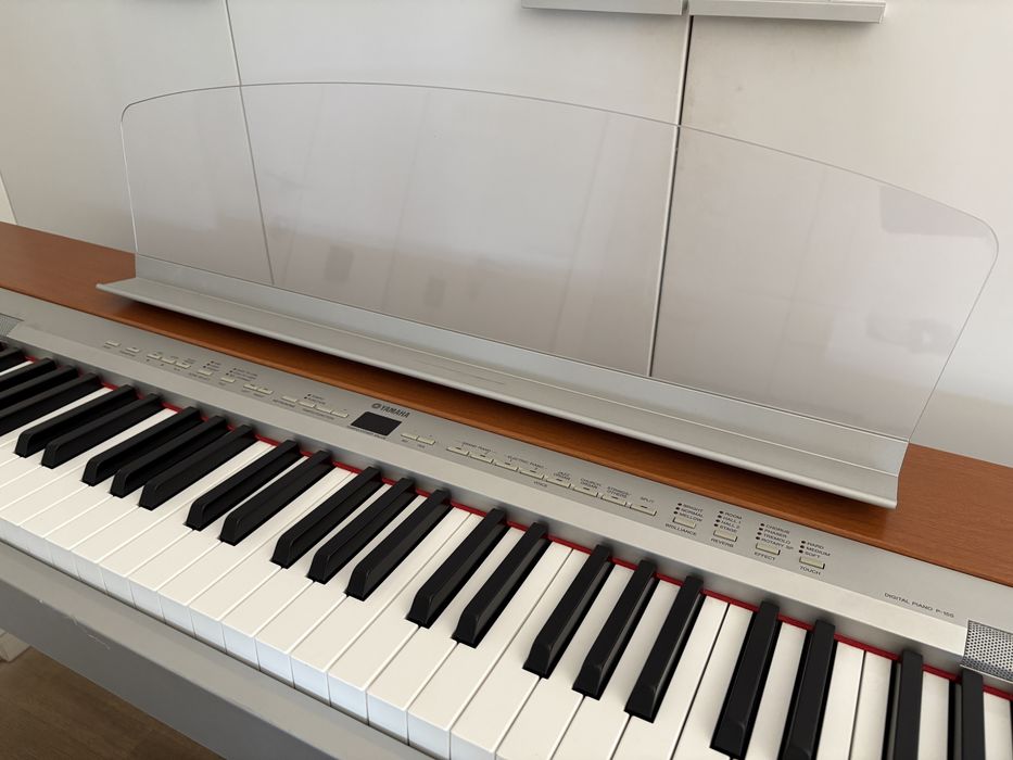 Yamaha P-155 Pianino