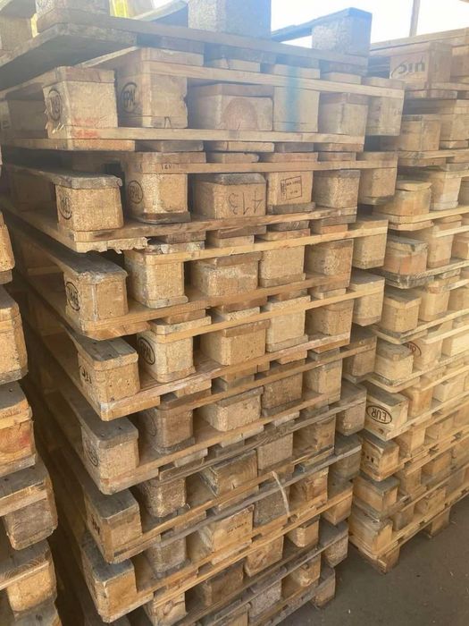 Скуповуємо деревяні піддони влюбій кількості.