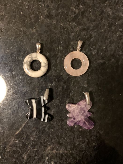 Conjunto de pendentes de pedras semi-preciosas marca Stone