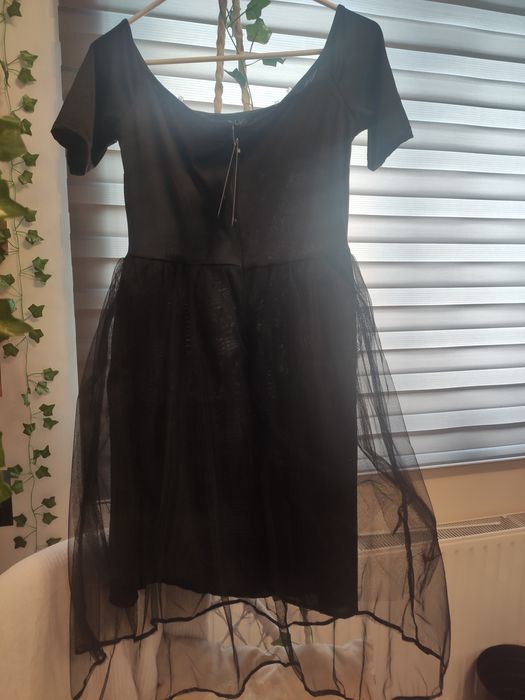 Sukienka czarna sandbella M