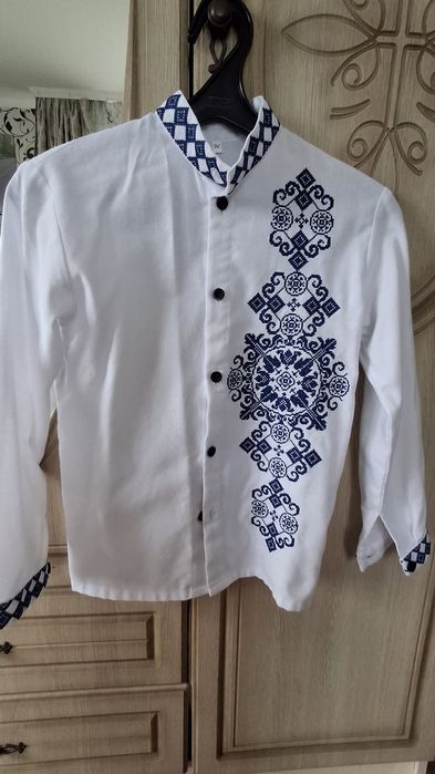 Продам вишиванку