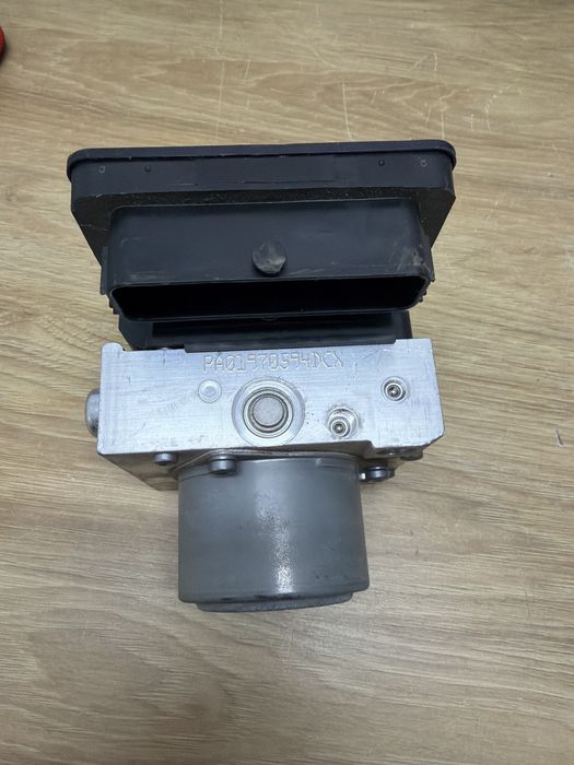 Pompa hamulcowa ABS Mercedes C klasa W205, GLC W253 nowa