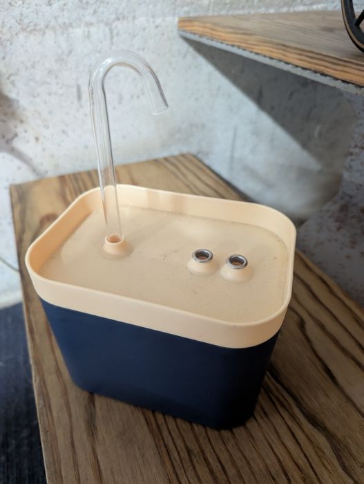 Bebedouro automático para gatos