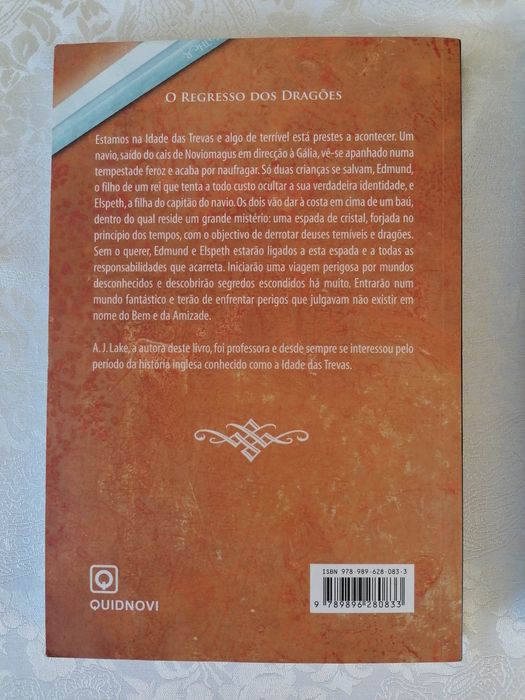 Trilogia A Idade das Trevas, A. J. Lake