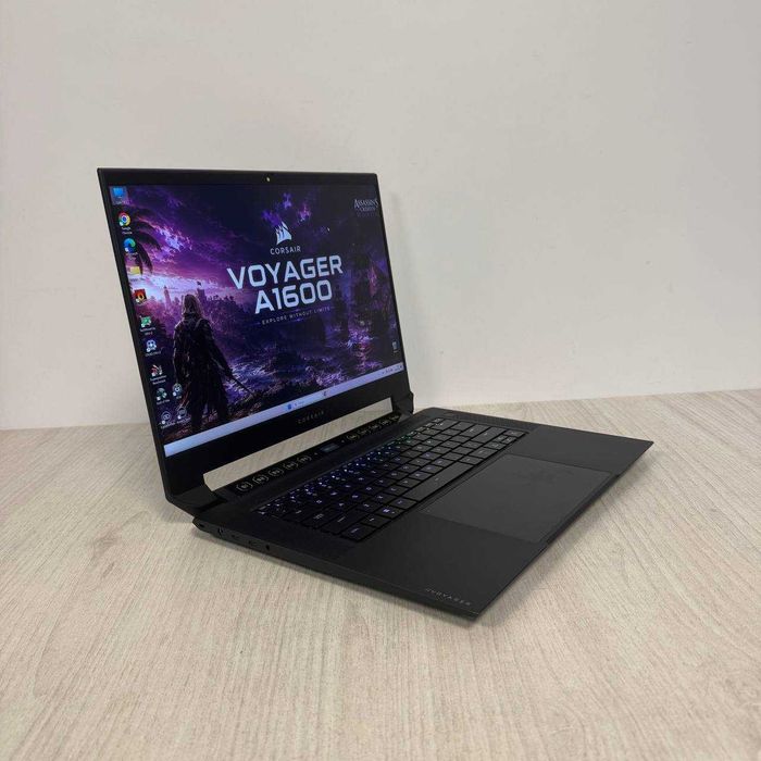 Corsair Voyager A1600 16.0" 2K IPS 240Hz Ryzen 9 6900HS 16GB DDR5 SSD 512GB NVMe Radeon RX 6800M 12GB