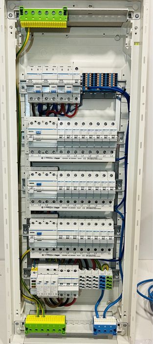 Tablica elektryczna, rozdzielnica, gotowa do montażu, prefabrykacja