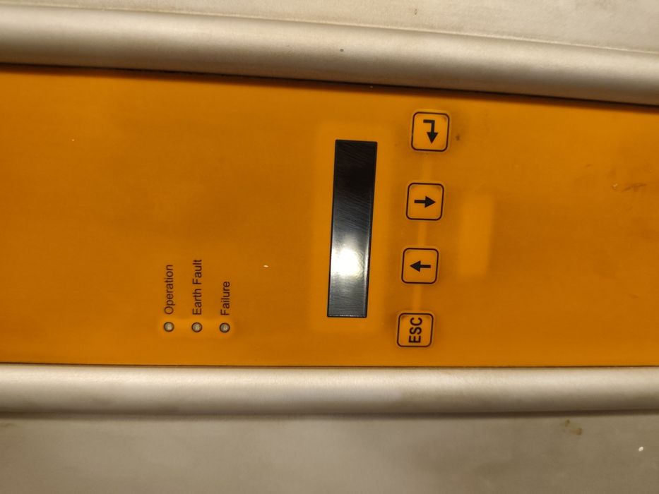 Inwerter solarny Delta SI 5000