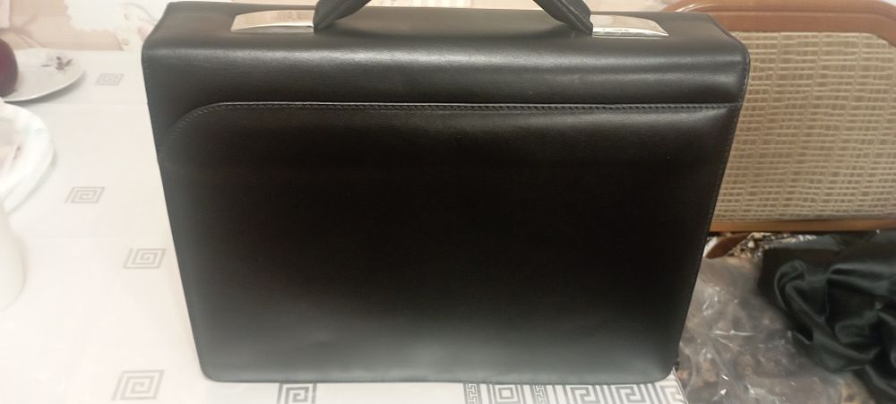 Портфель Neri karra