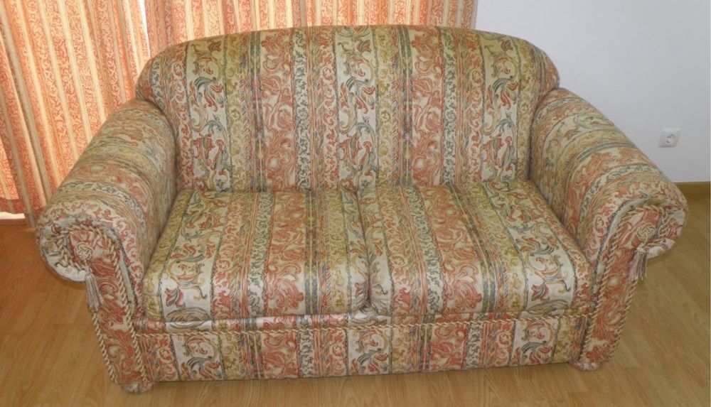 OPORTUNIDADE Conjunto - Sofá + Cortinado