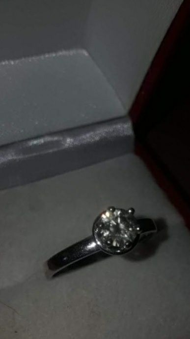 0,74кр кольцо с бриллиантом в белом золоте 585 проба