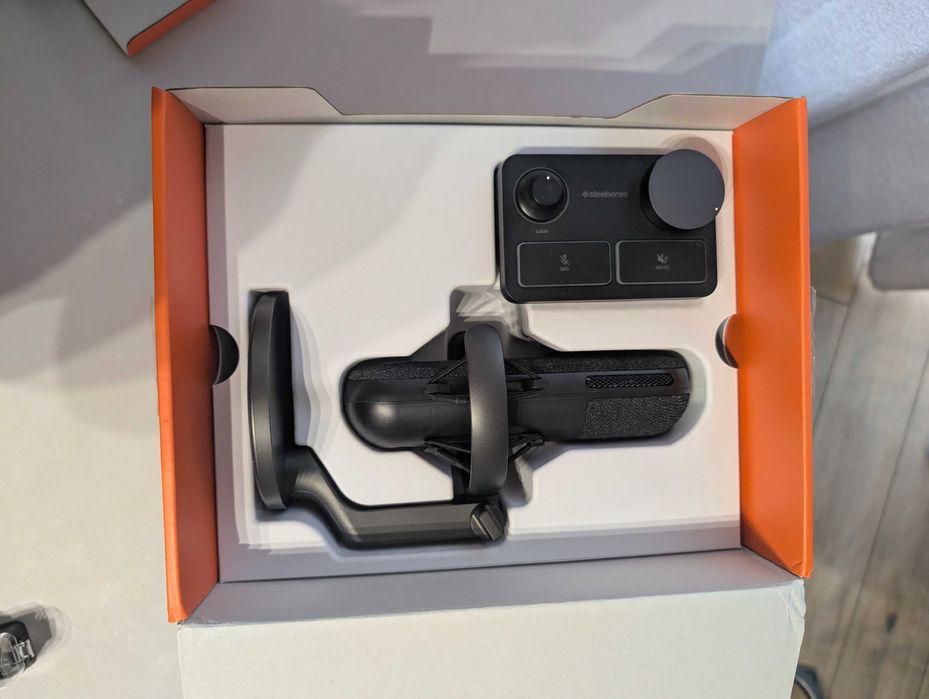 Mikrofon SteelSeries Alias Pro - używany, w pełni sprawny