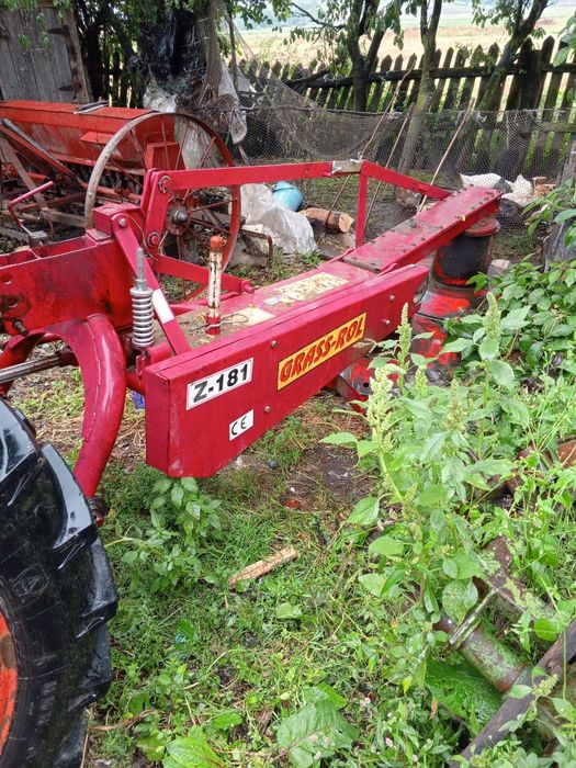 Обміняю хорошу майже нову  165 на 1 35 так як важкувата на т 25