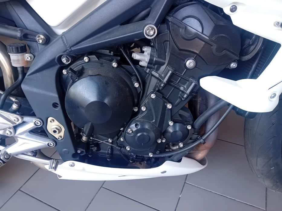 Triunph street triple 675
