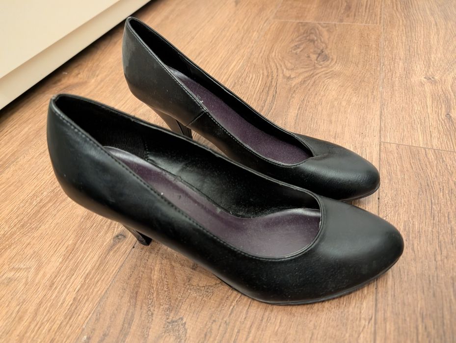 Buty na obcasie rozmiar 39 graceland