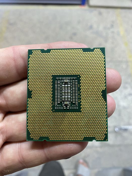 Процессор Intel Xeon E5-2650 V2 8 ядер 16 потоков 2,60-3,40ghz