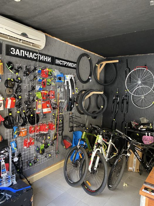 Веломагазин та майстерня(єдина на район)